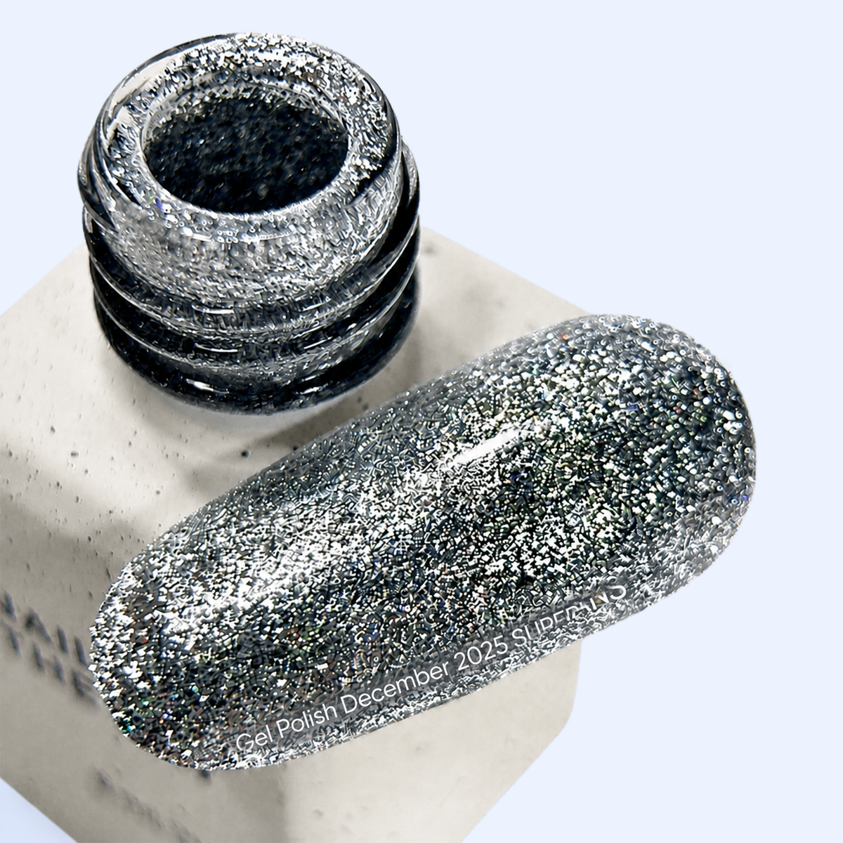 Verniz Gel December 2025 SUPERHUMANS - NailsOfTheDay