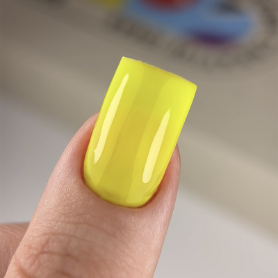 Verniz Gel Banana nº228 - NailsOfTheDay