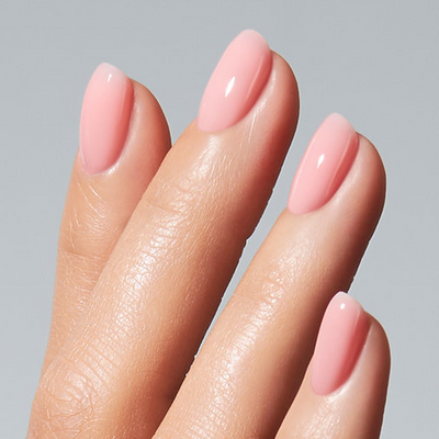 Resultado do American Creator Color Gel Disguise Collection C aplicado em unhas de acabamento brilhante
