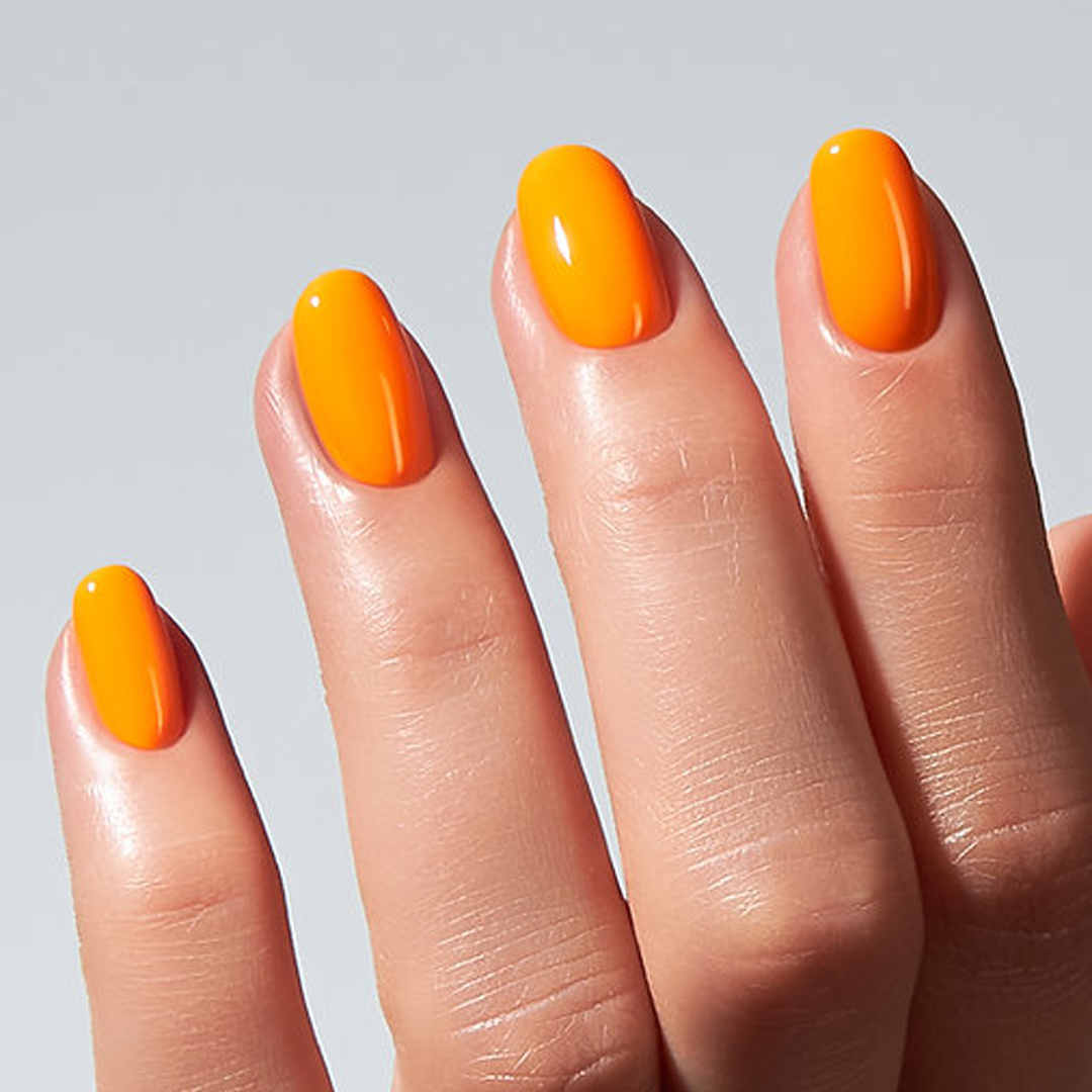 Resultado do American Creator Color Gel Wrangler aplicado em unhas de acabamento brilhante