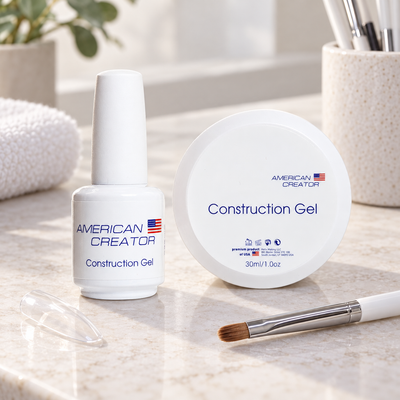 American Creator Construction Gel nas apresentações de 15 ml e 30 ml em ambiente profissional de manicure