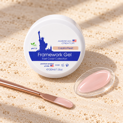 American Creator Framework Gel Capitol Pearl 30 ml com amostra da cor em ambiente profissional de manicure