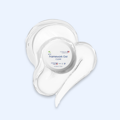 American Creator Framework Gel Clear 30 ml com boião e amostra da tonalidade sobre fundo azul-claro
