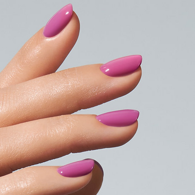 Unhas com Color Gel Enigma American Creator em rosa framboesa brilhante