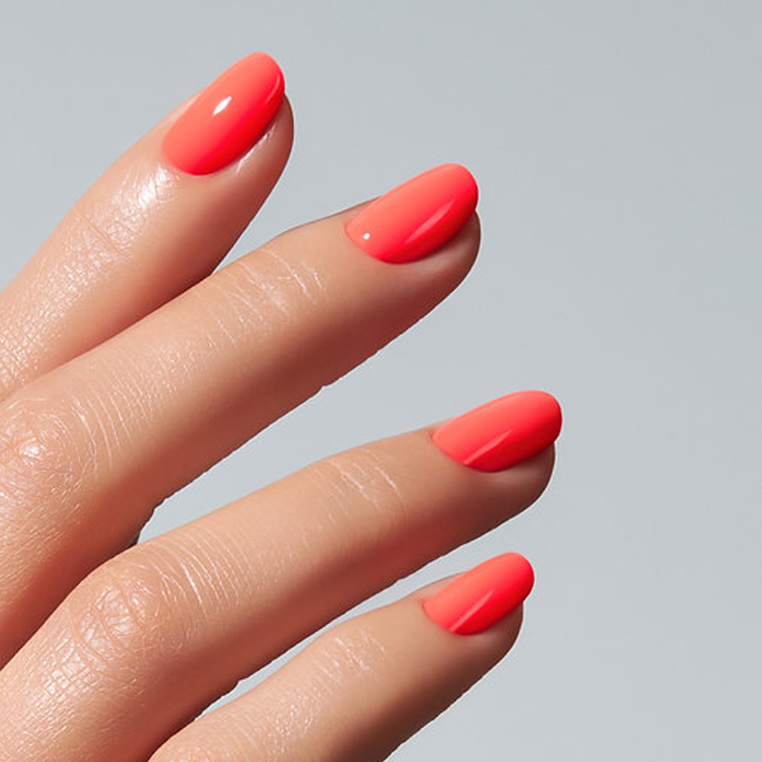 Unhas com Color Gel Foreplay American Creator coral vermelho vivo brilhante