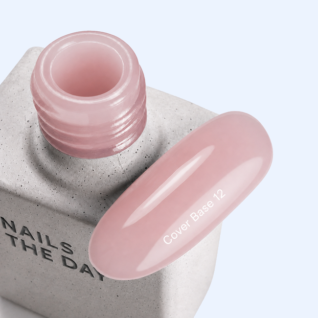 Cover Base 12 Nails Of The Day em tom rosa pastel