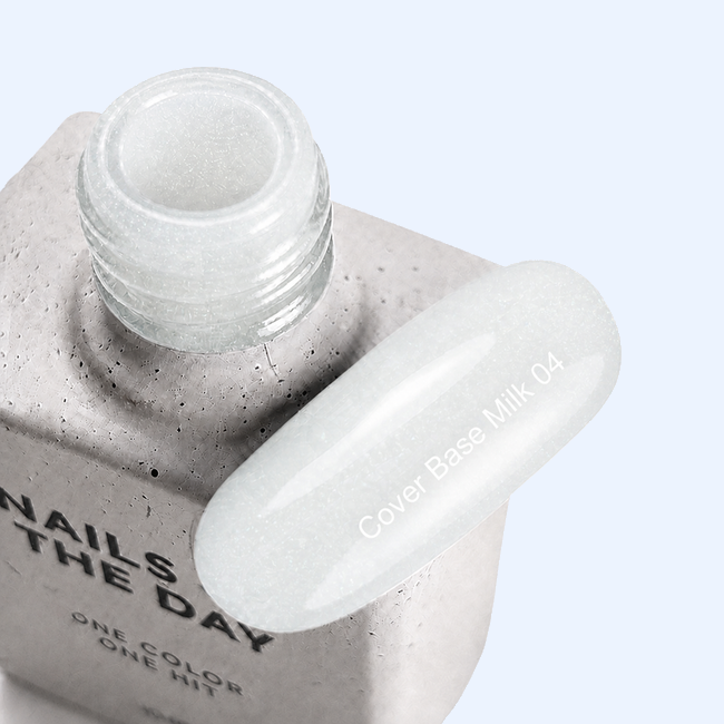 Cover Base Milk 04 Nails Of The Day com shimmer prateado fino