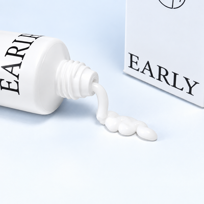 Detalhe melhorado da textura cremosa do Early Balm Pro de 15 ml no doseador