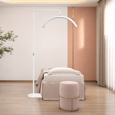 Iluminacao LED FB Moon Lamp Branca em sala de estetica