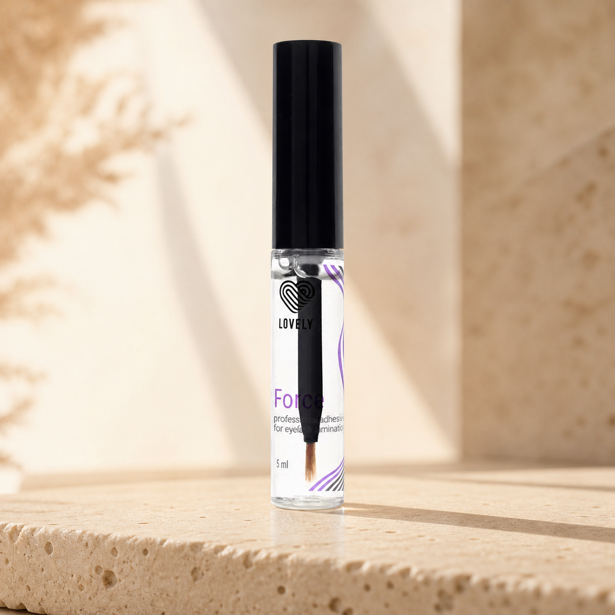 Cola Force para Lifting Lovely — apresentação profissional sobre base de pedra clara; SKU 61046285