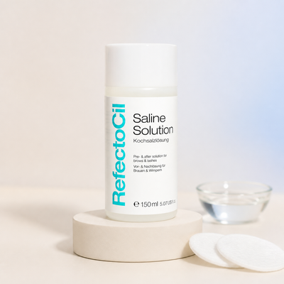 RefectoCil Solução Salina Saline Solution — frasco apresentado com solução transparente e discos de algodão; SKU PROD.36