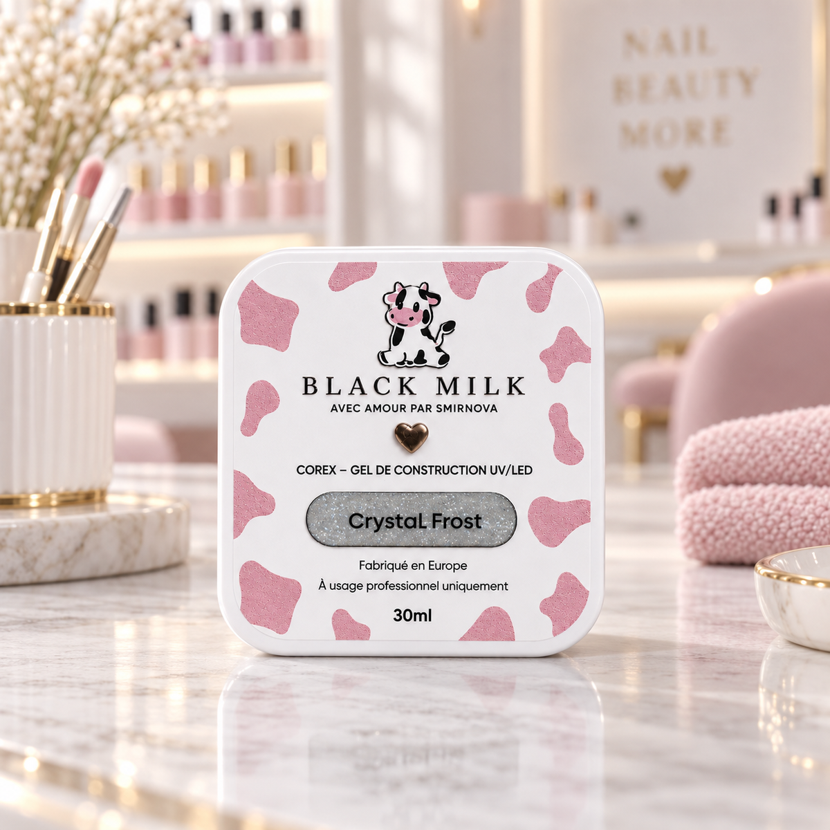Gel Construtor Corex Crystal Frost Black Milk, ambiente de salão