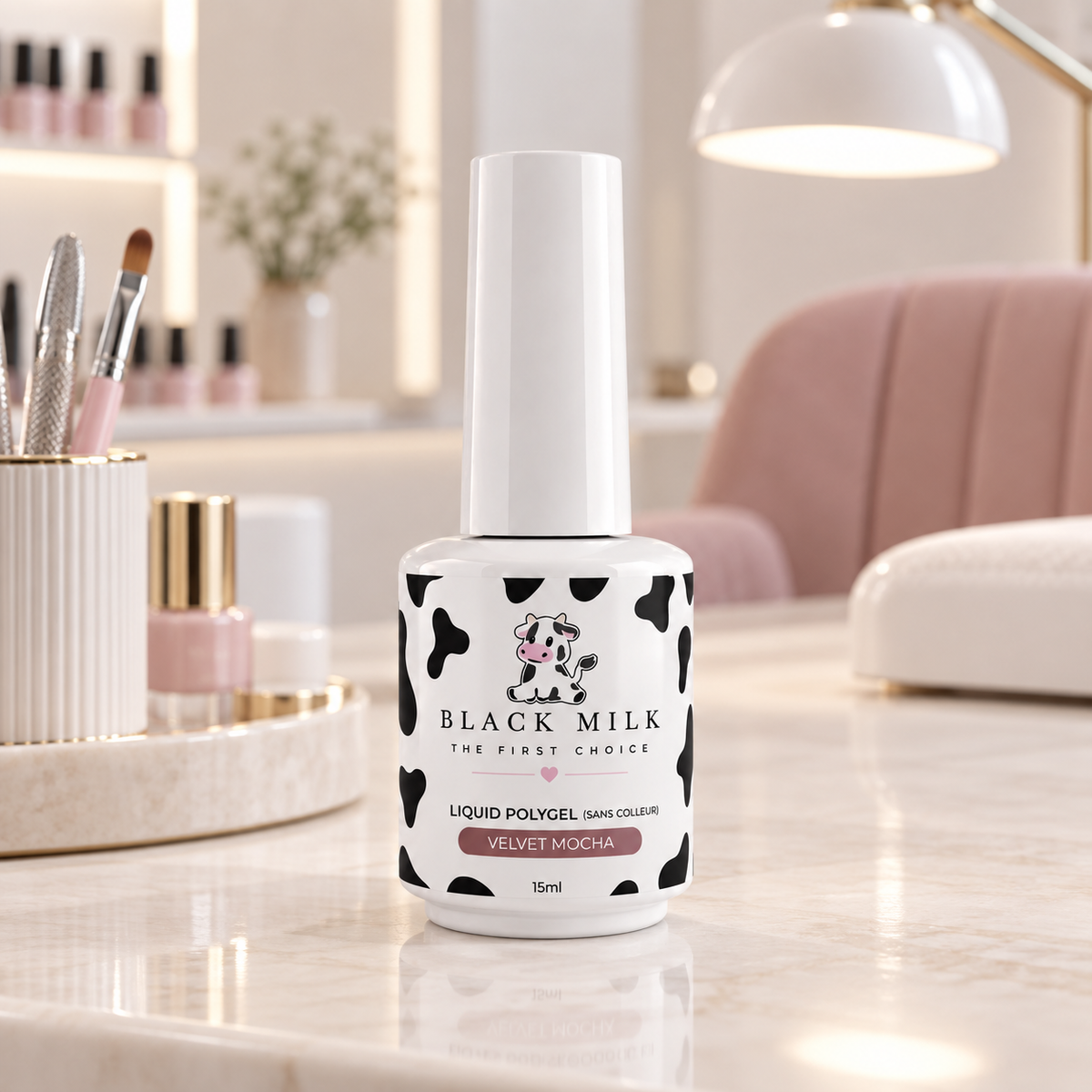 Liquid Polygel Velvet Mocha Black Milk, ambiente de salão