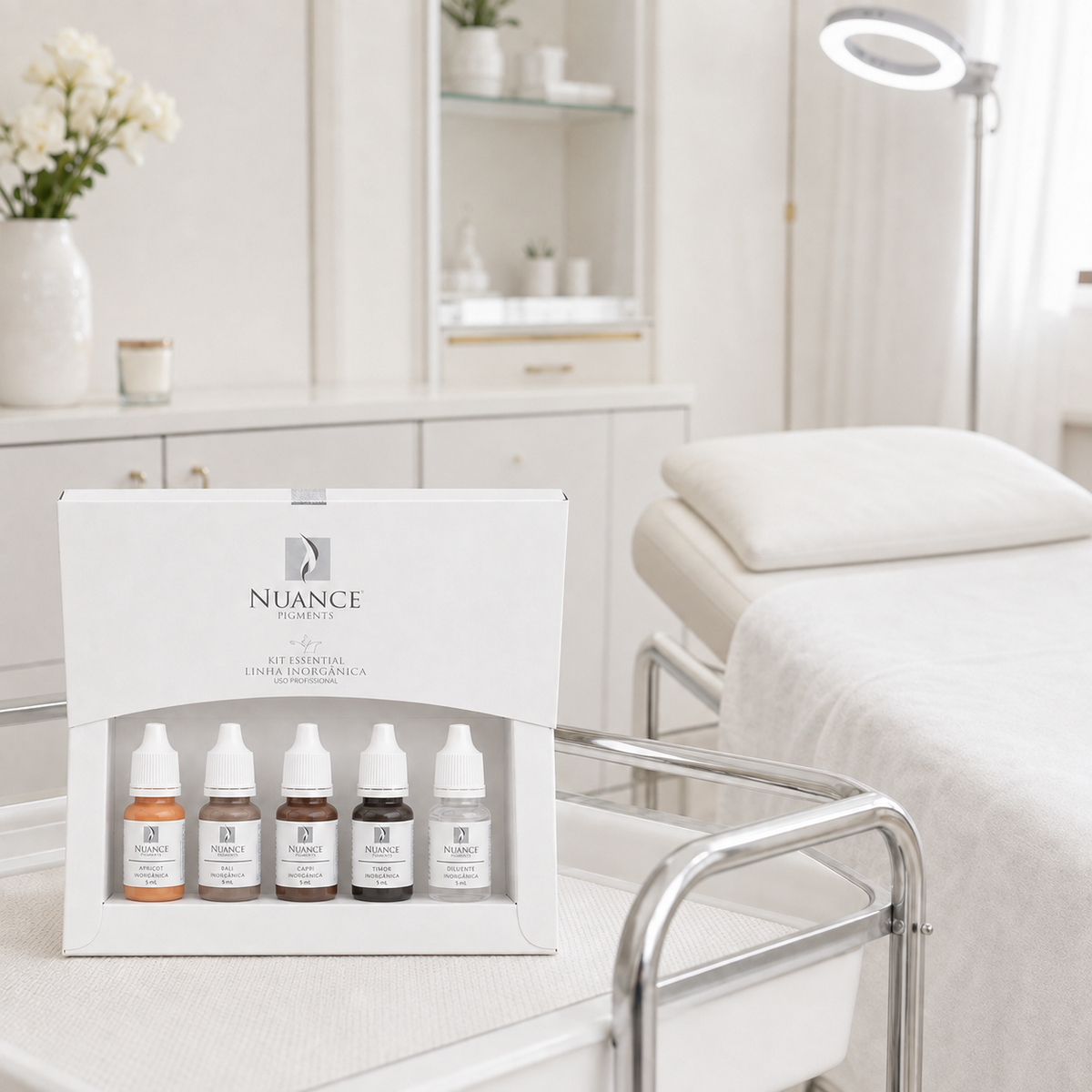Kit Nuance Essential Sobrancelhas Linha Inorgânica em ambiente de clínica
