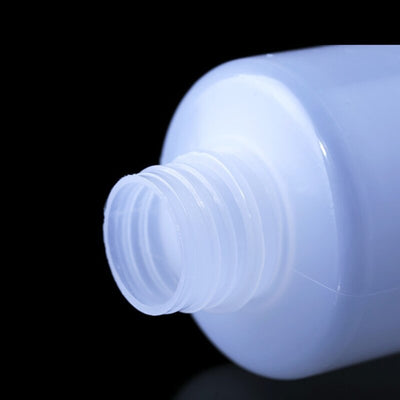 Container for washing eyelashes