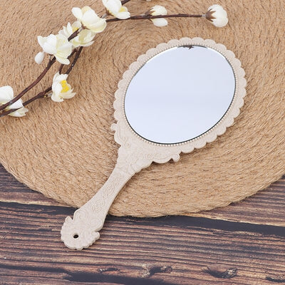 oval mirror