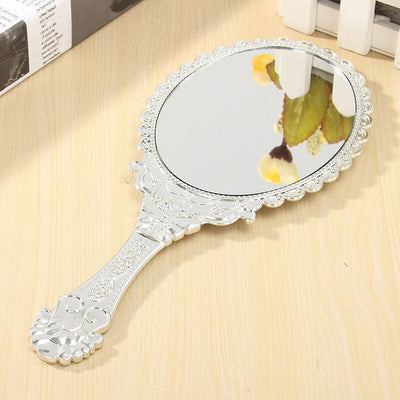 oval mirror