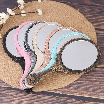oval mirror